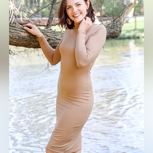 Beige Body Con Dress - Picture 4 of 9